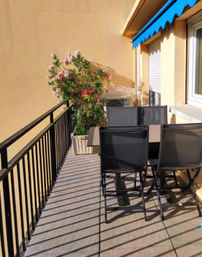 Magnificent 3 bedroom rooftop condo, Antibes